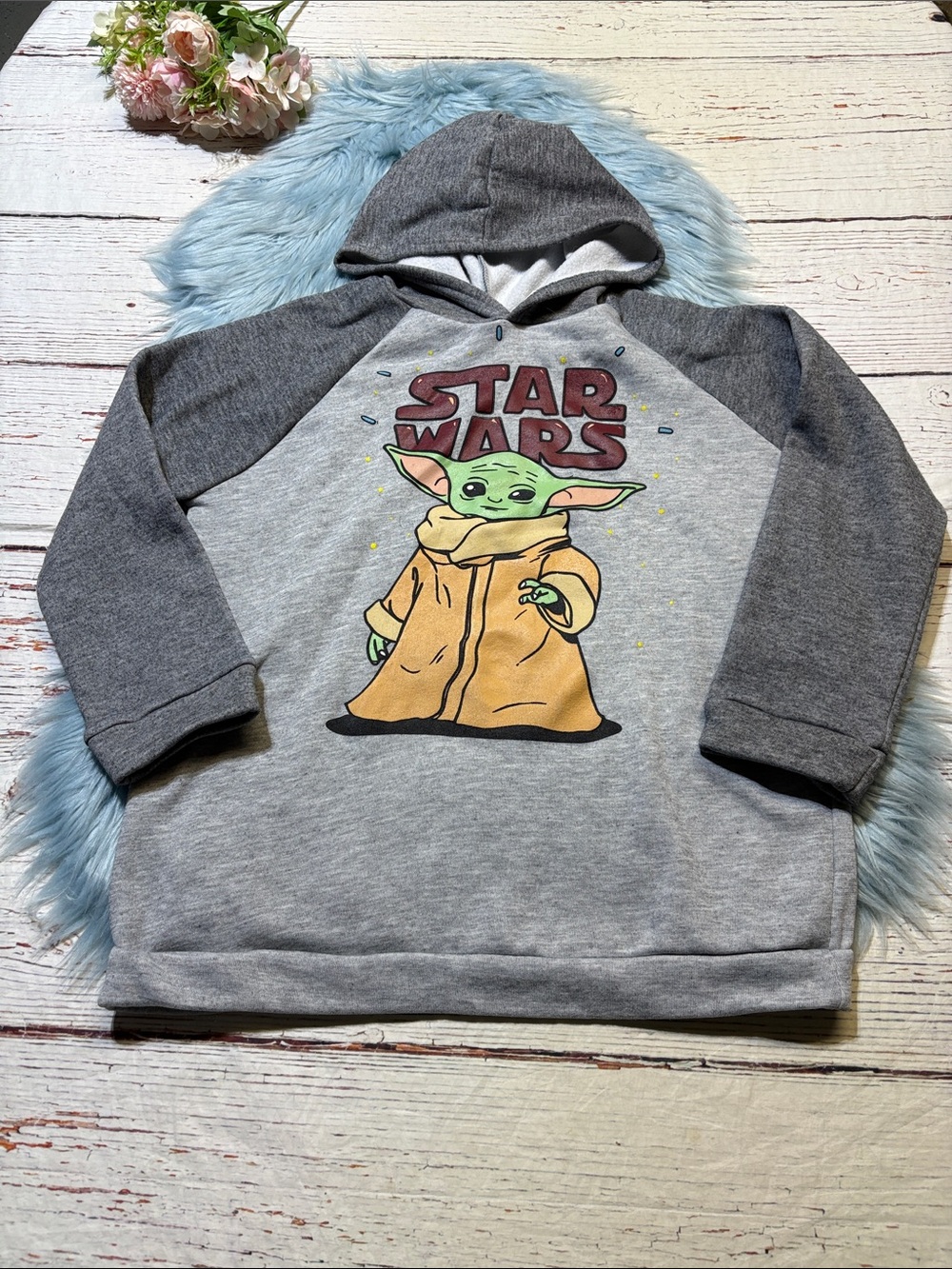 Star Wars Gray Raglan Kids Hoodie with Grogu Graphic Sz 18/20